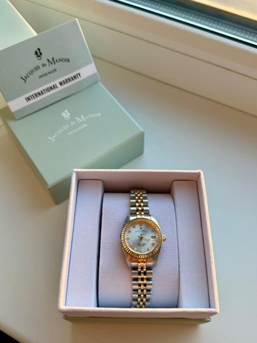 Часы Jasques du Manoir