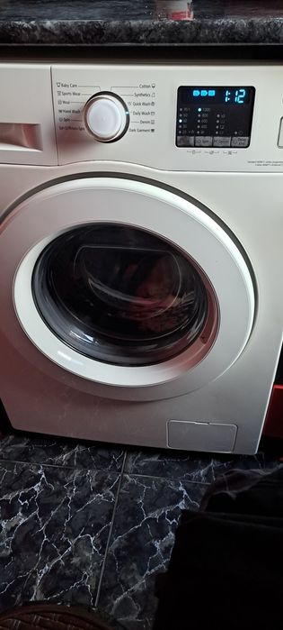 Пералня 6 кг Samsung в перфектно състояние