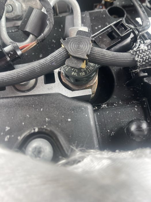 Injector Injectoare 04L130277E Audi A3 8V 2.0 tdi CRB Golf 7 2.0 CRLB an 2013-2020