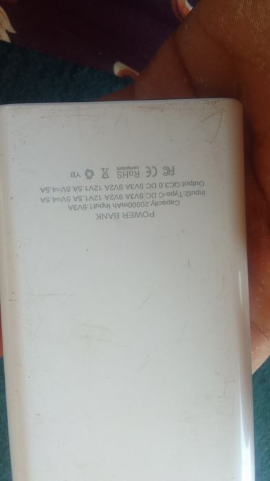 Power Bank 20 000 mAh Bir oy ishlatilgan