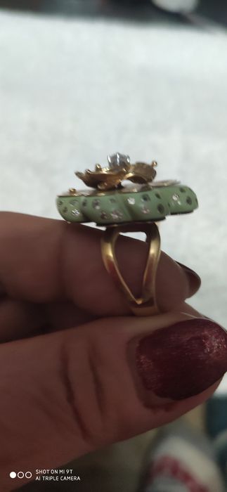 Продам золотое кольцо