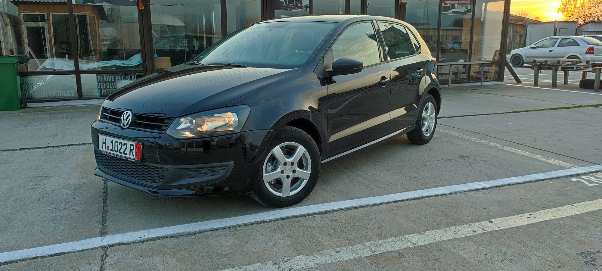 Pack to put Improve Entertain Volkswagen Polo 1.2 benzina Targu Jiu • OLX.ro