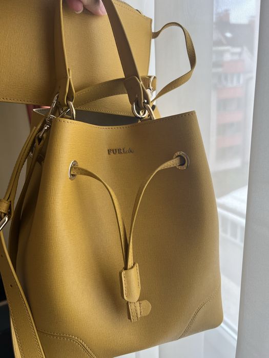 Чанти Furla  и Pinko