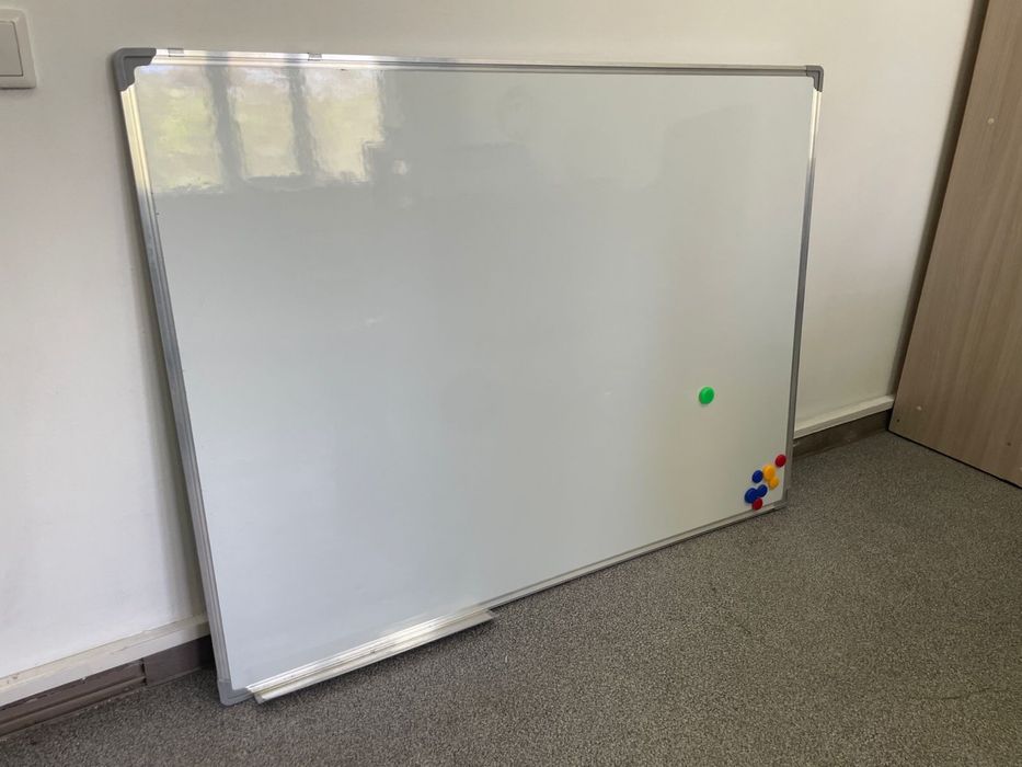 Доска маркерная.