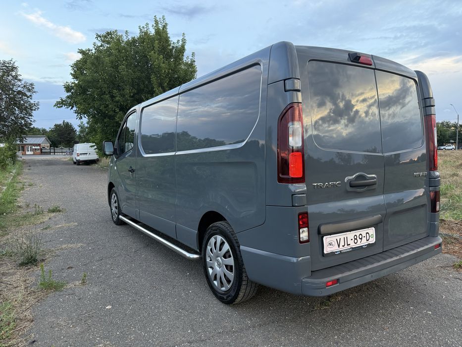 RENAULT Trafic 2021 — imagine 5
