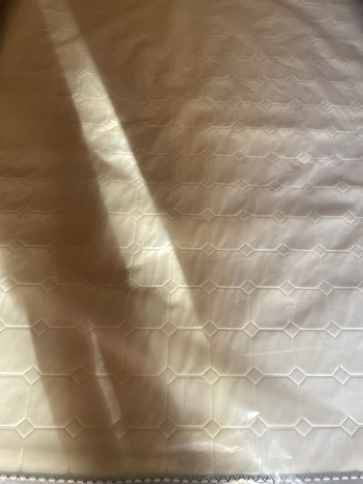 Продаю матрас новый качетов супер