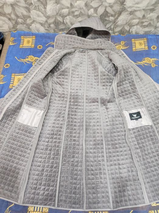 Дёшево демисезонный плащ