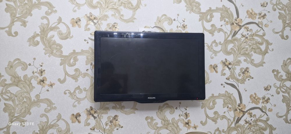 Срочно продам телевизор Philips