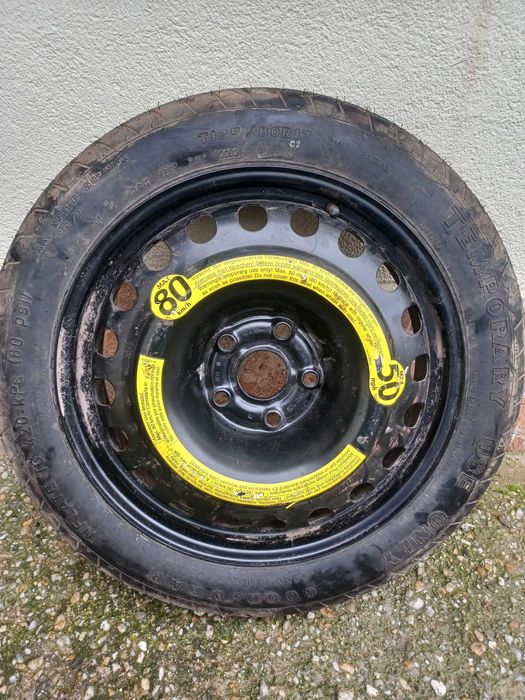 Продавам резервни гуми с джанти патерици