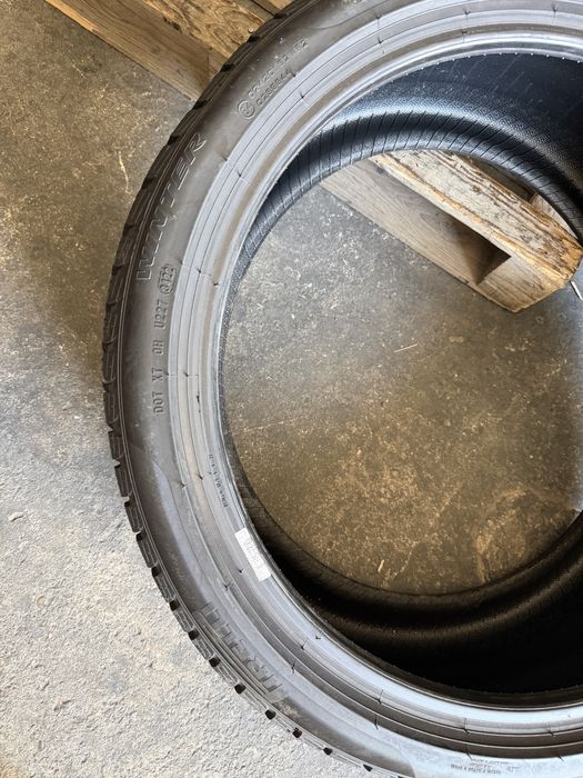 2 anvelope iarna 275/35/21 , Pirelli , DOT 2022 !