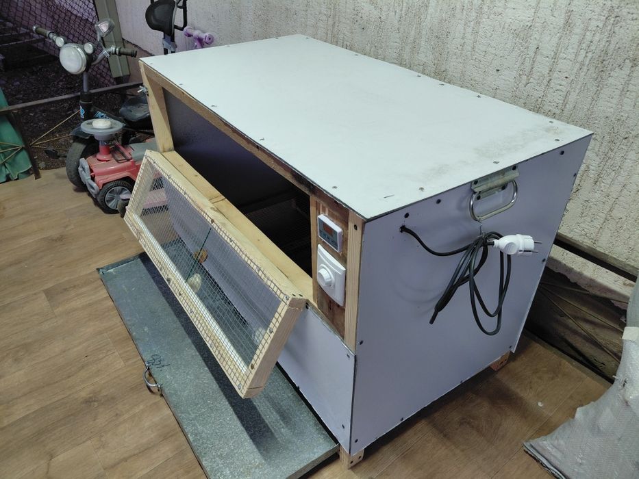 Брудер сатылады.