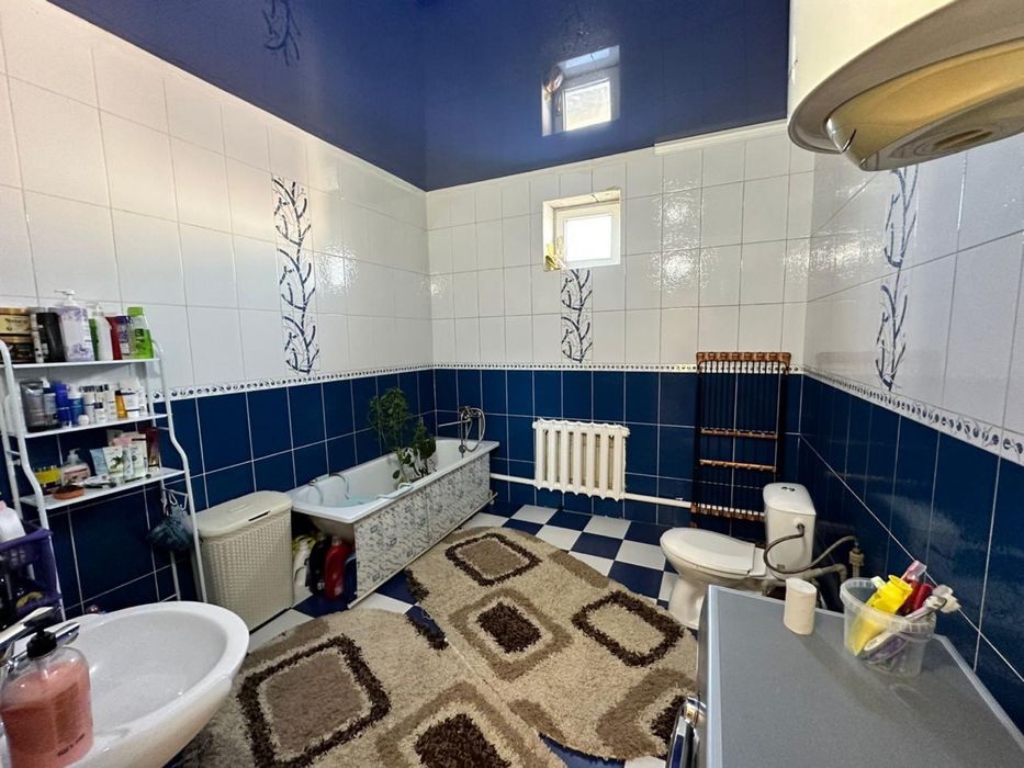 Әль-Фараби районынан жер үй сатылады!!!