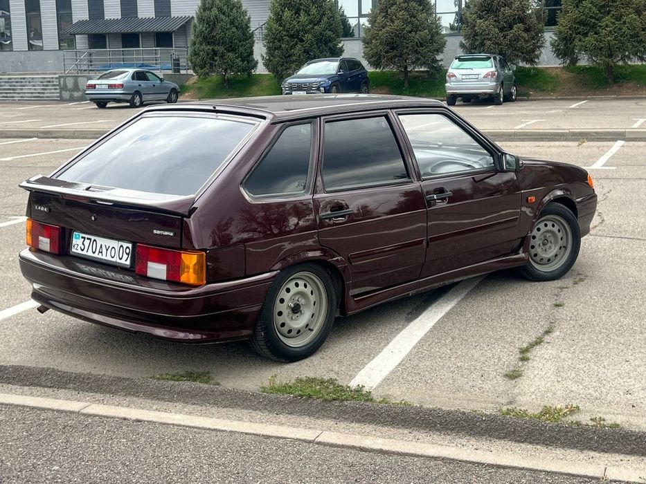 Автомобиль Ваз 2114