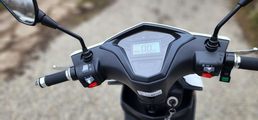 Scuter electric  Sunra