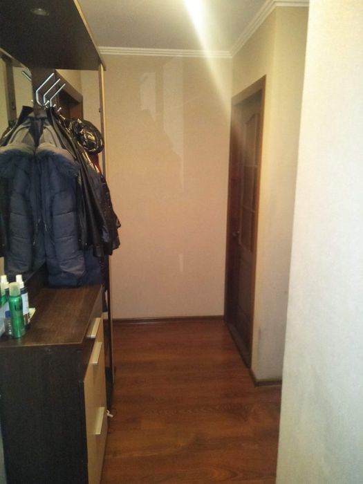 Продам 2 комн.изолир.на две стороны