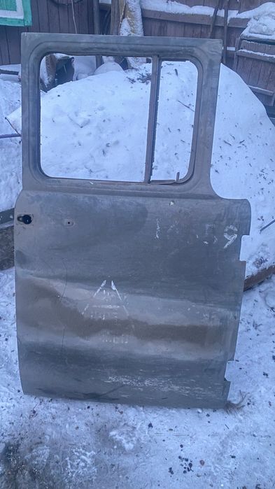 Двери голые зил 130