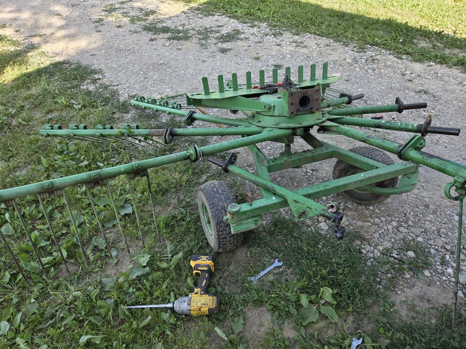 Dezmembrez grebla Stoll 335 4DVS