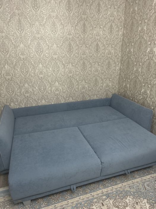 Продаю диван в отличном состоянии