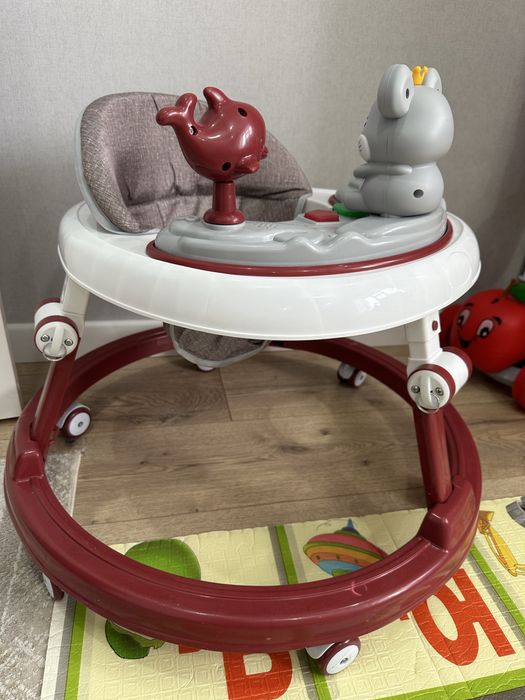 Продам ходунки па колесиках