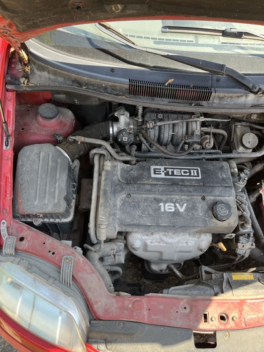 Chevrolet Aveo 1.6 бензин 2006