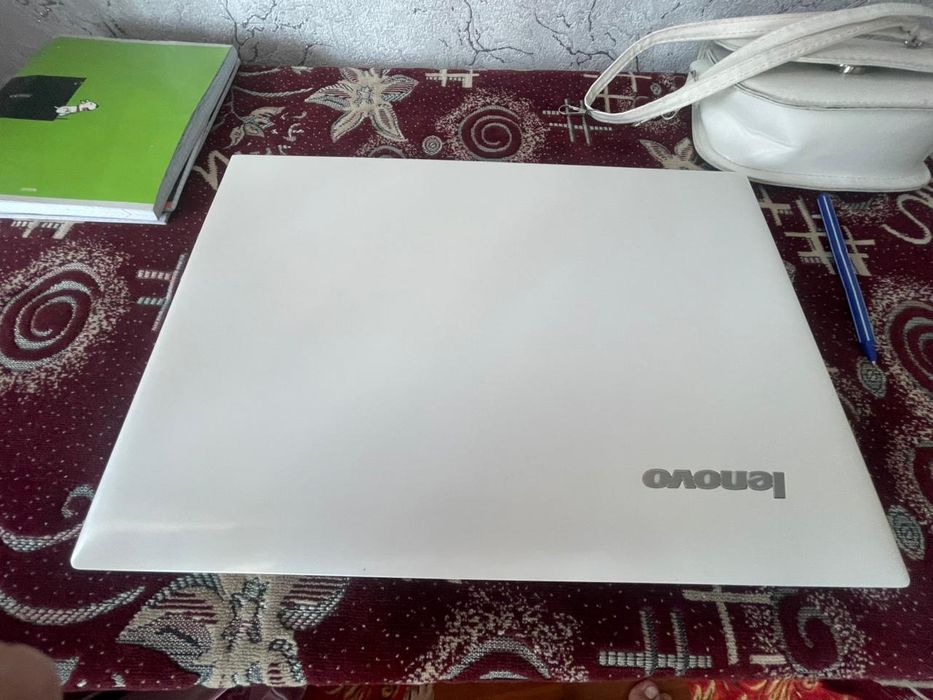 Продам ноутбук Lenovo IdeaPad (Intel Core i7