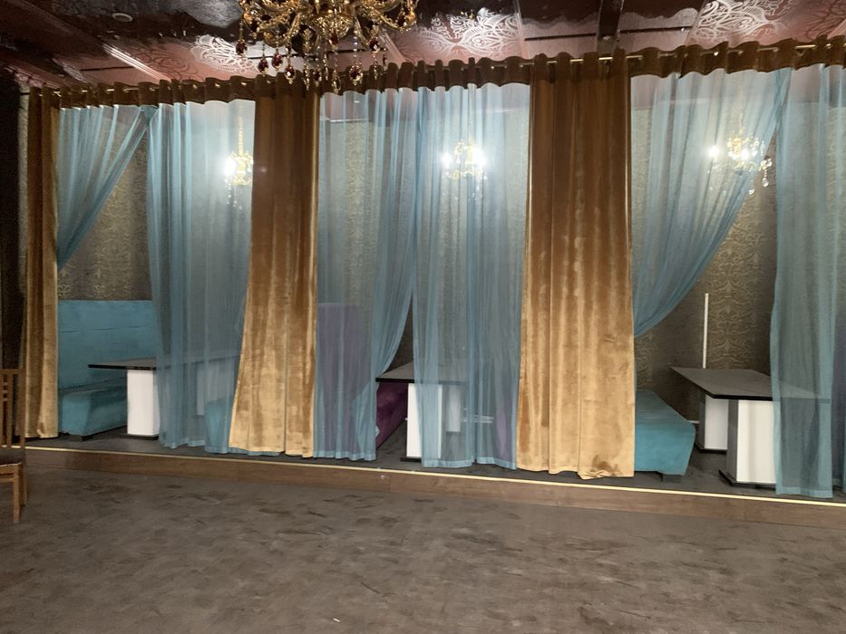 Диваны для заведение срочно