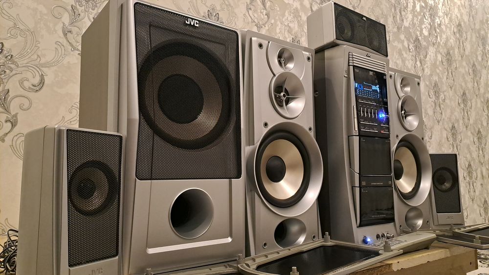 Muzikalniy sentr 7000 watt