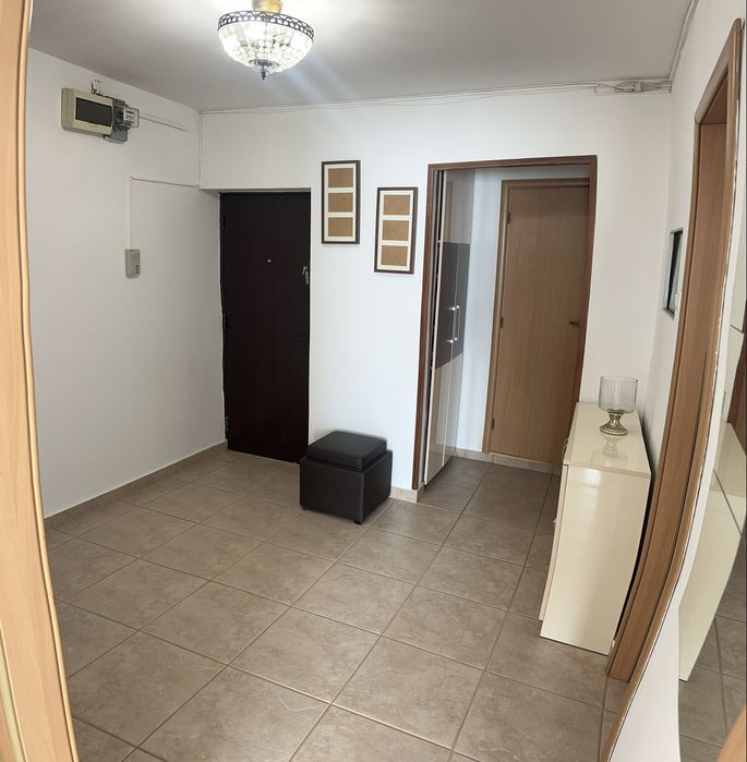 Vanzare apartament 4 camere