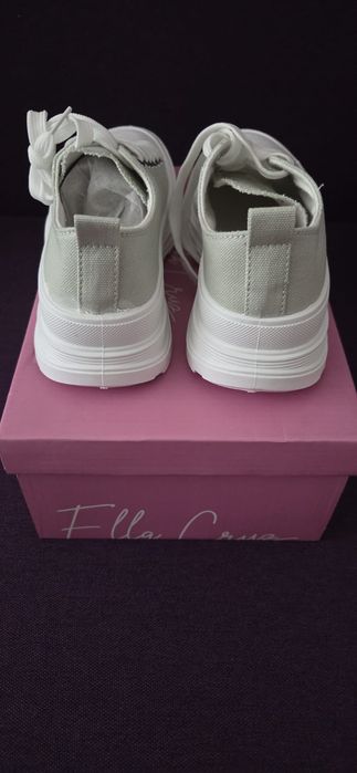 Tenisi Ella Cruz,marimea 36,noi,cu eticheta