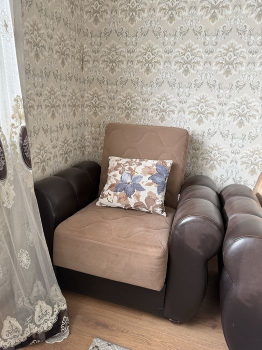 Продается Диван+2кресла