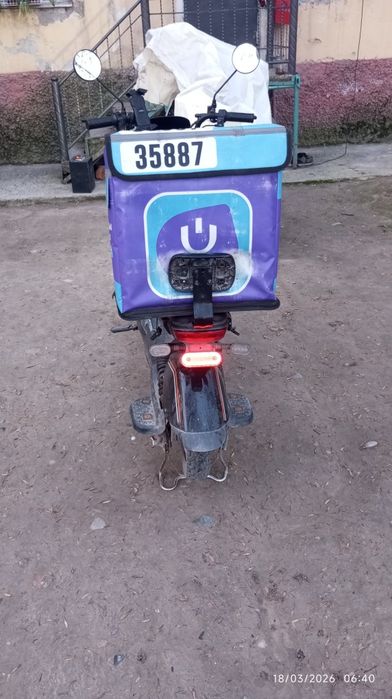 электро скутер сотилади.