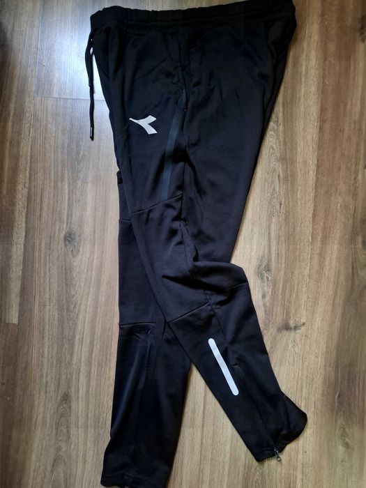 Тренировъчно долнище Диадора