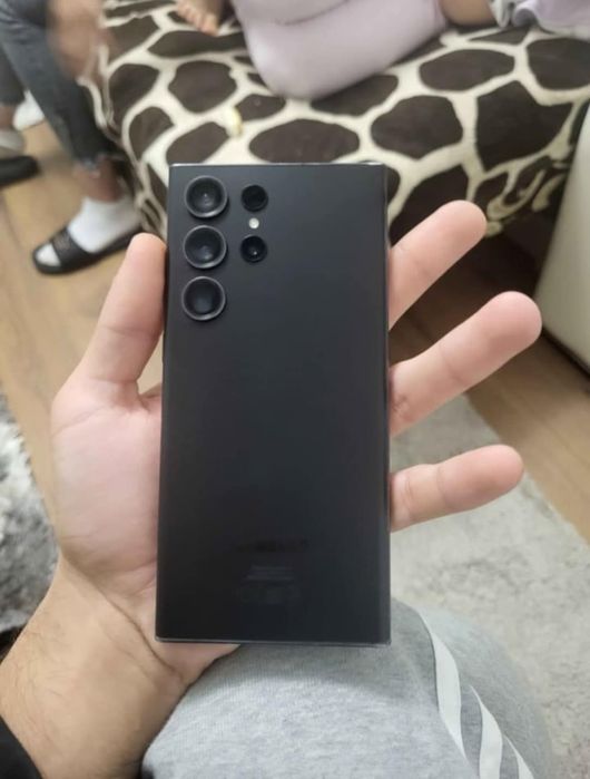 Vand Samsung Galaxy S23 Ultra