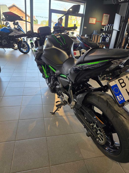 Kawasaki Z650 an 2024 1400km GARANTIE posibilitate limitare A2