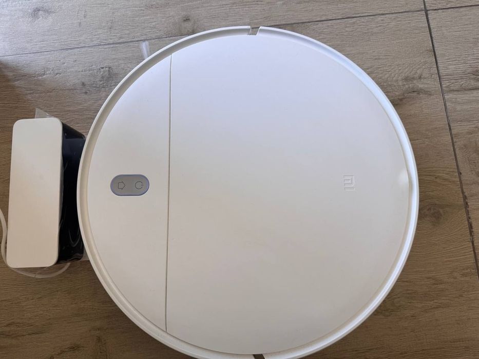 Xiomi MI robot vacuum- mop essential