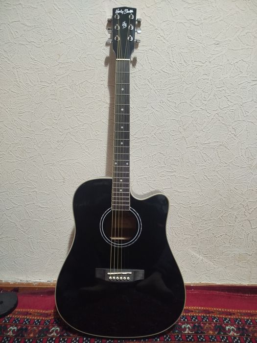 Гитара акустическая