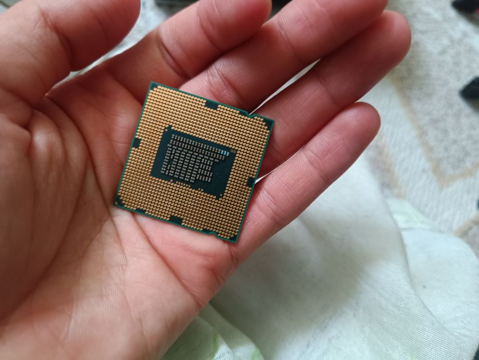 Материнская плата