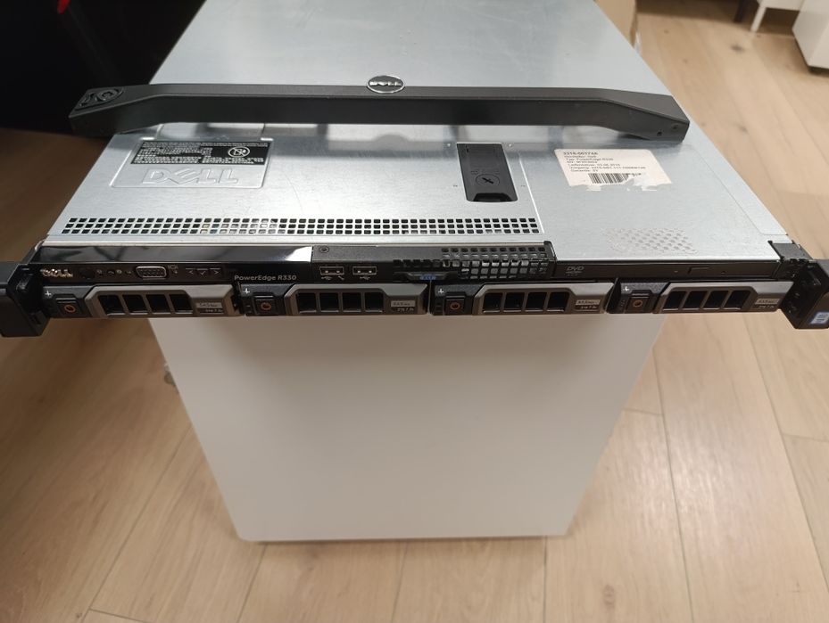 Server Dell R330 E3-1220 v5 32GB DDR4 12TB