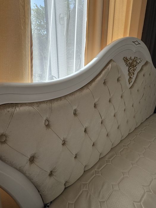 Продам Спальную гарнитуру