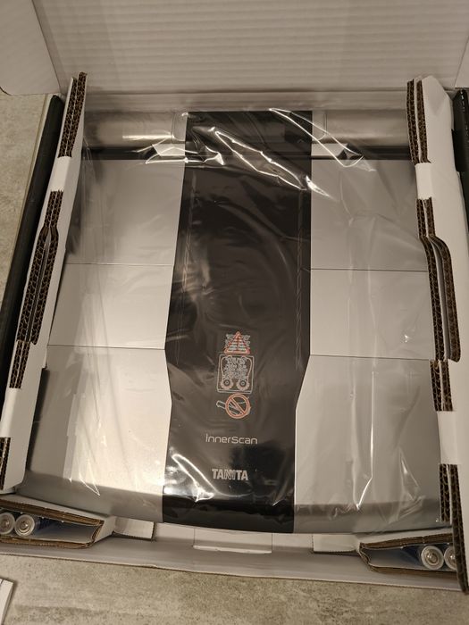 Cantar Smart cu Analizator de Grasime & Bluetooth Tanita RD-545 HR
10