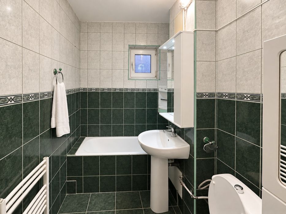 Inchiriere ultracentral Pitesti  apartament 3 camere toate dotarile