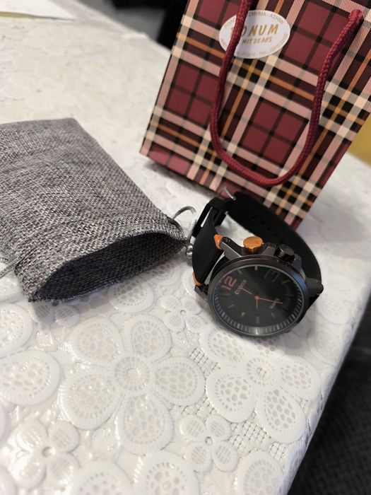 Мъжки часовник на марката Curren