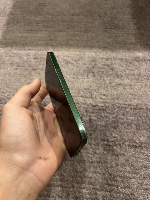 Iphone 13 green