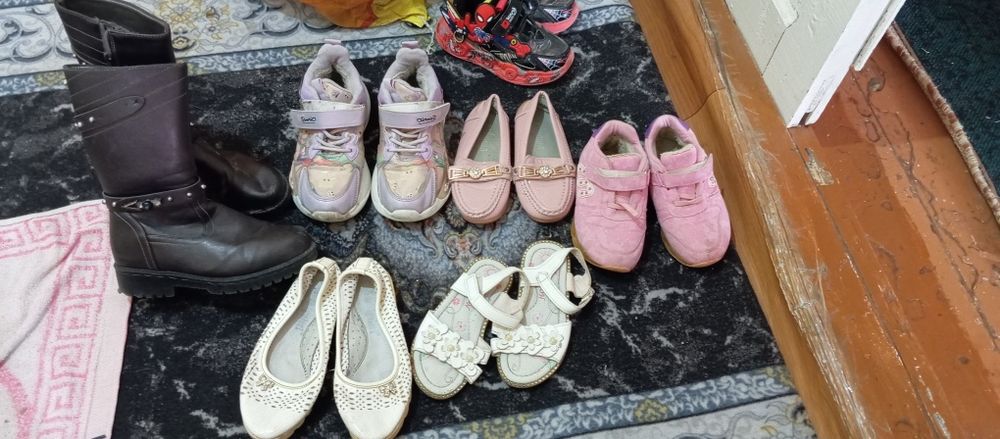 Хамма   ойок кийимлар сотилади