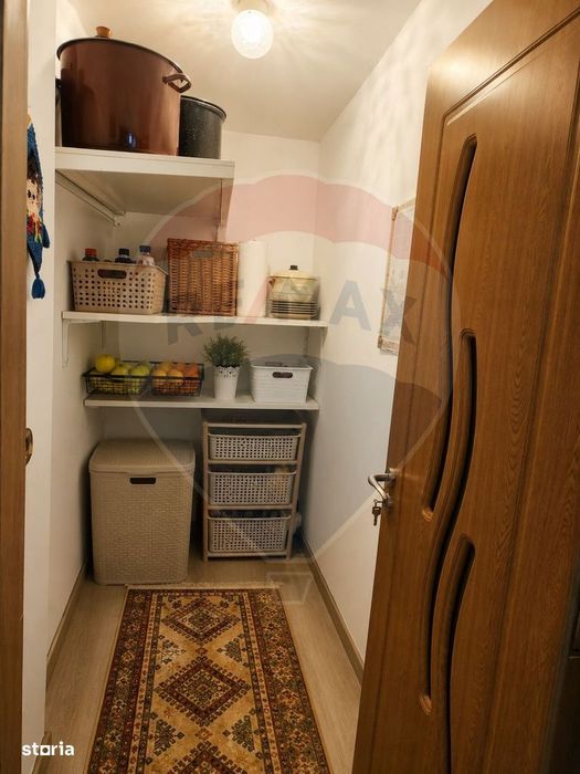 Apartament cu 3 camere de vânzare în cartierul Constructorului