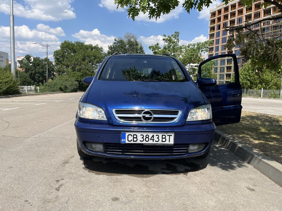 Opel zafira 7 места