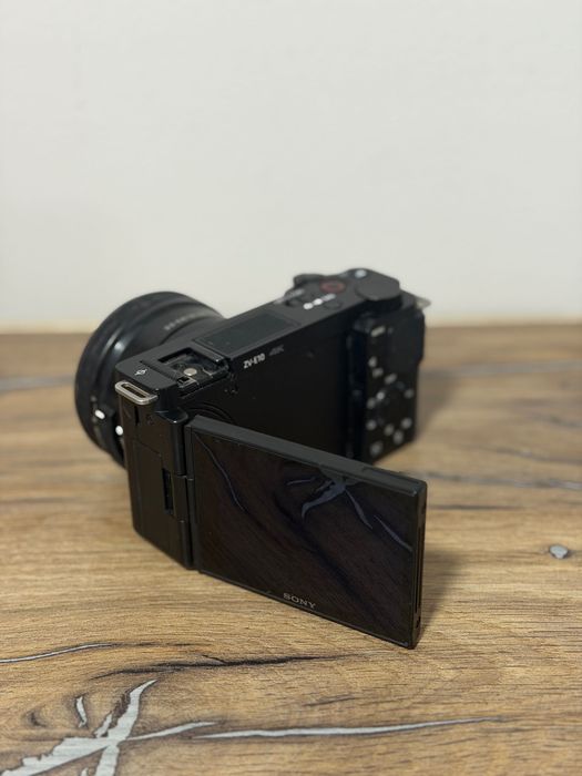 Видеокамера/фотокамера Sony ZV-e10