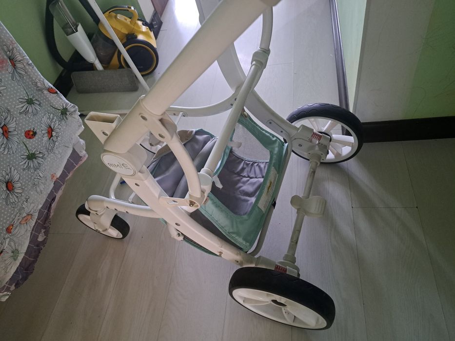 Продам срочно коляску