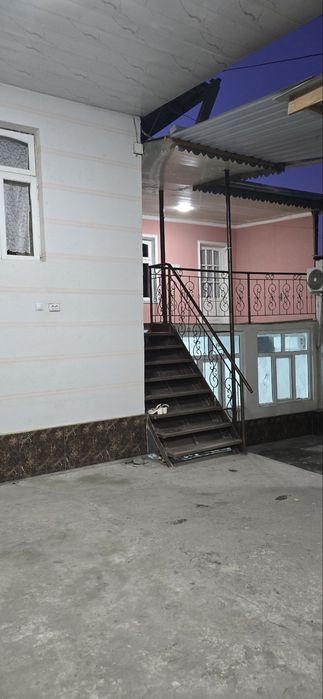 Toshken shahar bektemir 2 sotix 6 xona