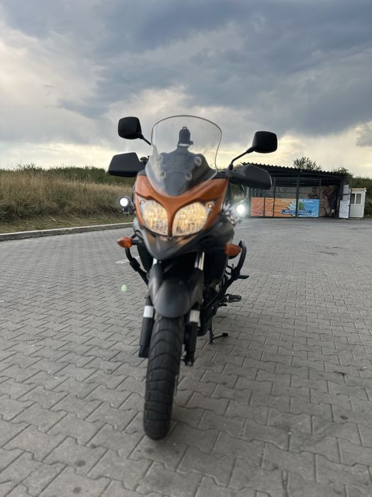 Suzuki V-strom DL650A ( limitat cu acte) se poate delimita